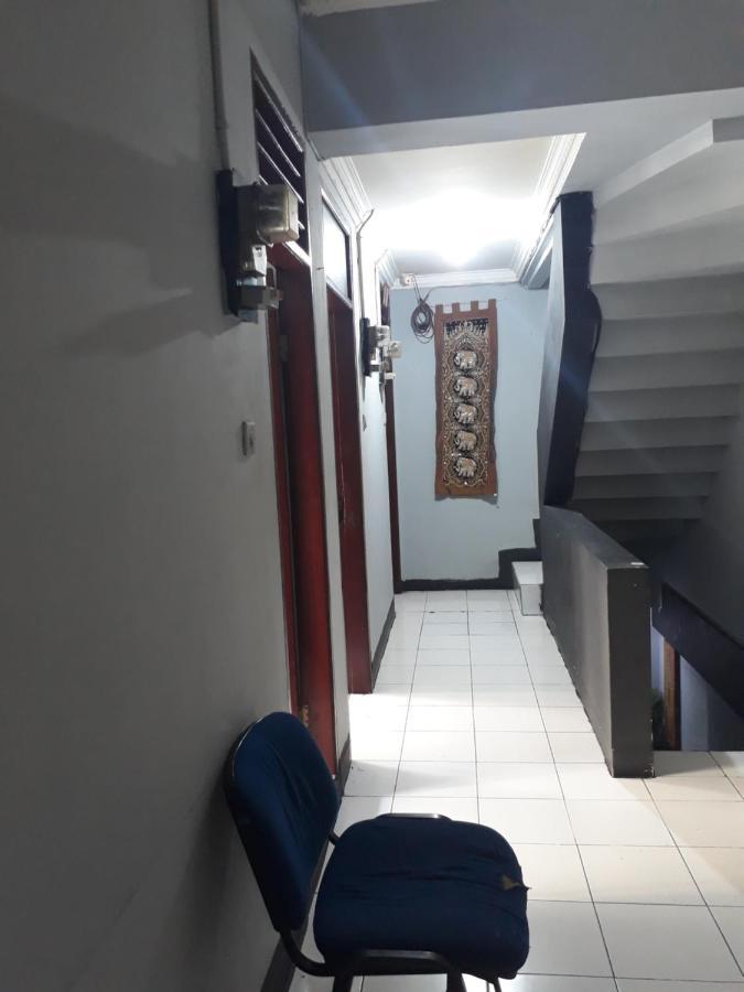 Venice Guest House Redpartner Jakarta Exterior photo